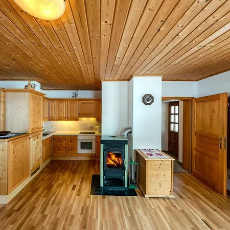 Almhaus *